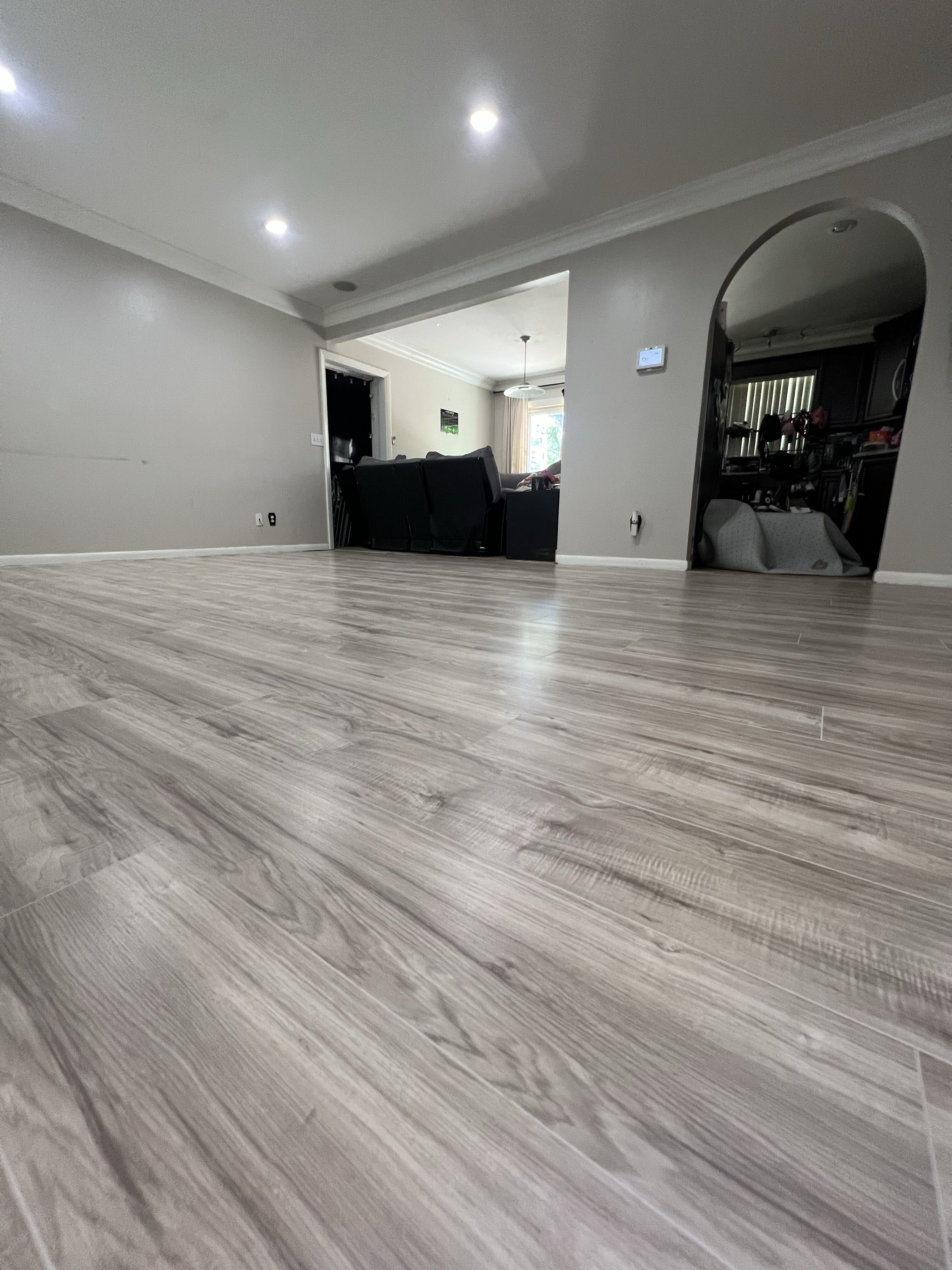 Residential Laminate Flooring - North Florida interior finishing project